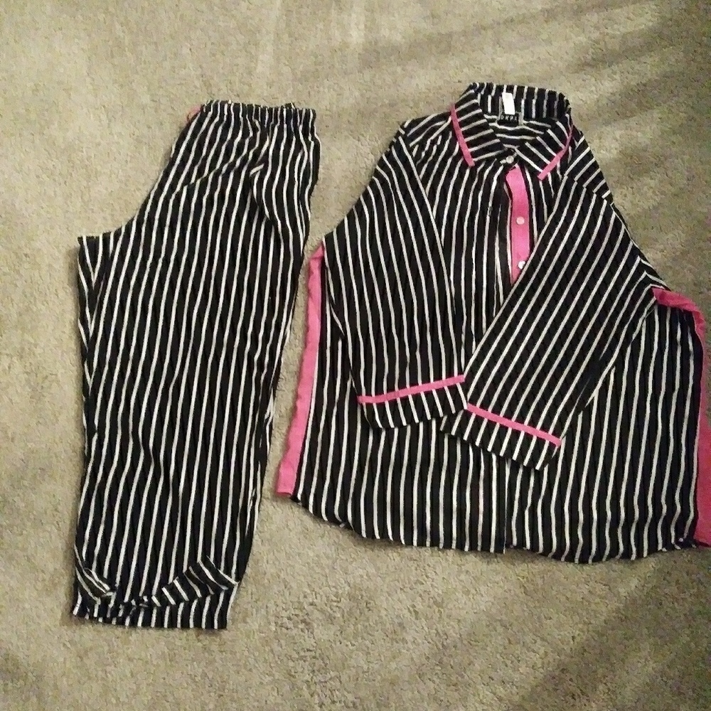 pajama set